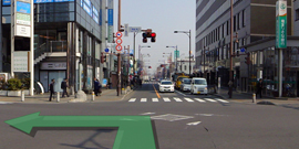中山道「上尾駅東口」交差点
